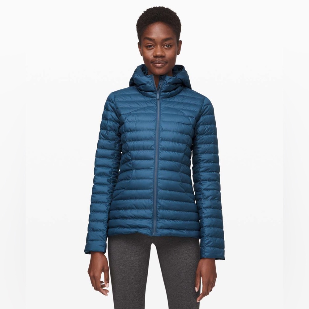 Lululemon Pack It Down Jacket in Code Blue